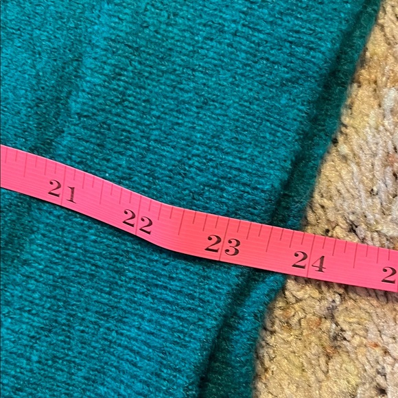 LOFT Green pullover sweater with Floral Buttons - Picture 3 of 7